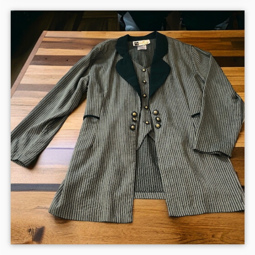 RARE-VTG JDB Green Stripe Blazer W/Built in Vest,Gold Button Detail EUC-Sz16 💛​ - Picture 11 of 14